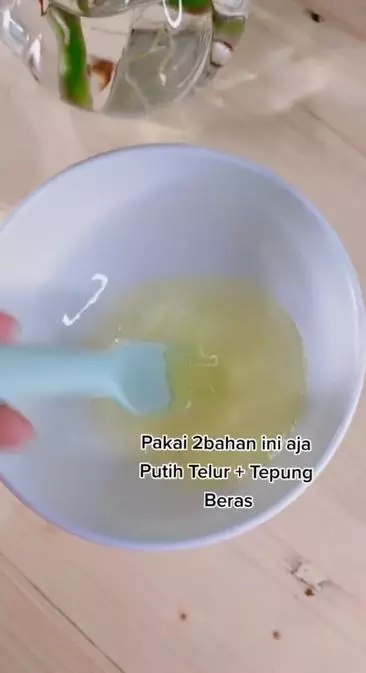 Cara meluruskan rambut secara alami pakai 2 bahan dapur TikTok Cara meluruskan rambut secara alami pakai 2 bahan dapur TikTok
