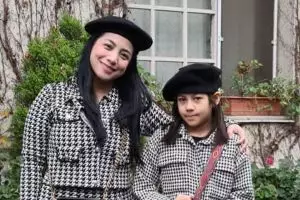 11 Potret terbaru putri Siti KDI yang beranjak remaja, paras bulenya bikin terpesona