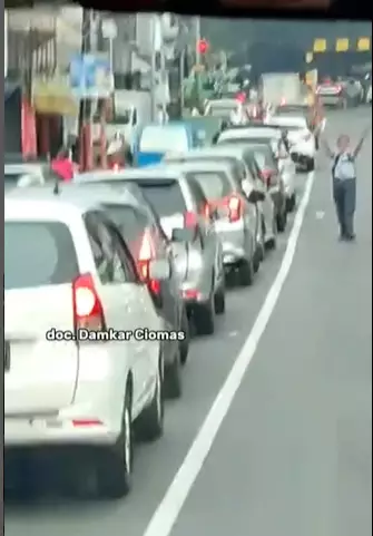 Aksi heroik seorang pelajar buka jalan untuk damkar © 2023 brilio.net