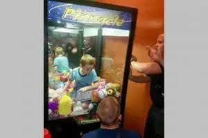 11 Kejadian tak terduga di wahana bermain ini auto ngelus dada, kok bisa sih?