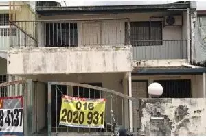 11 Potret rumah jadul dimakeover jadi hunian tropis modern ini bikin tercengang, ada mini kolam renang