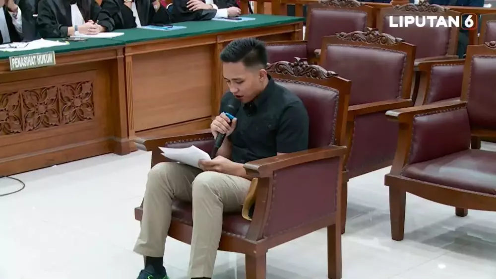 curhatan pilu bharada E kepada sang kekasih © berbagai sumber curhatan pilu bharada E kepada sang kekasih © berbagai sumber