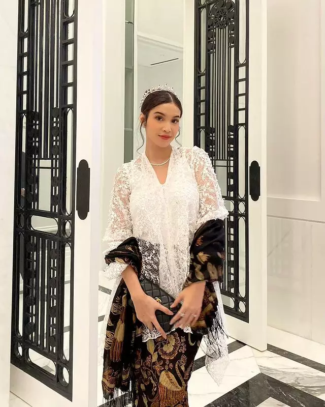 mantan pacar julian jacob © berbagai sumber