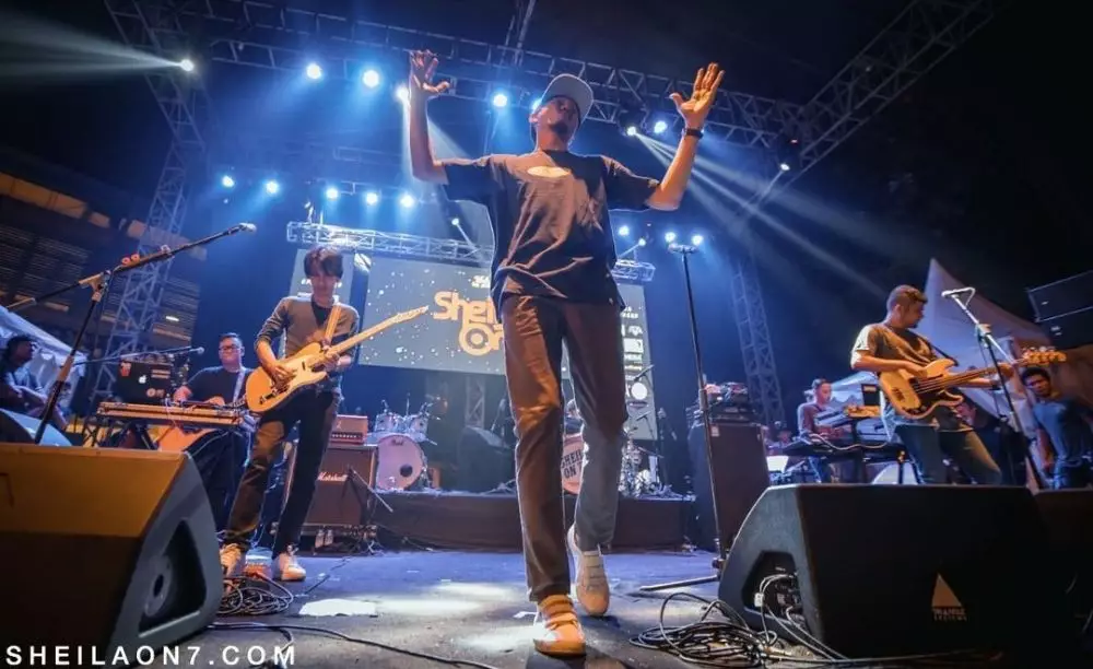 duta dan eross jadi cameo video klip © berbagai sumber