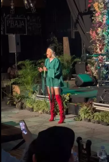 Penampil kabaret ini sukses lipsync seperti Agnez Mo Berbagai sumber