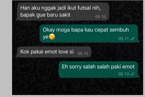 Bikin salah paham, 11 chat kocak salah menggunakan emoticon ini endingnya bikin tepuk jidat