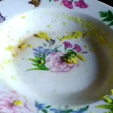 Licin jadi kesat pakai 2 bahan dapur, ini cara mencuci piring dan baskom plastik berminyak