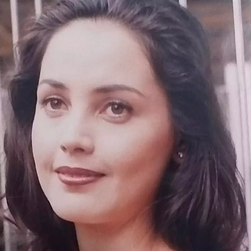 Istri Kasino di Warkop DKI masih eksis jadi artis, ini 11 potretnya yang awet muda di usia 54 tahun