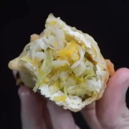 Bukan ditumis, ini trik mengolah isian tahu isi agar lebih fresh dan minim minyak saat digoreng