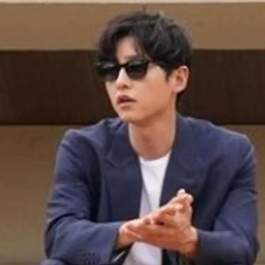 9 Cerita perjalanan hidup Dennis Lim yang disebut mirip Song Joong-ki, dulu bandar judi kini ustaz