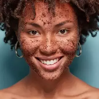 7 Urutan skincare basic untuk kulit berminyak, jangan lupakan moisturizer