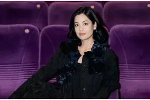 9 Transformasi Lulu Tobing 'Tersanjung' saat akting, pesonanya tetap awet muda