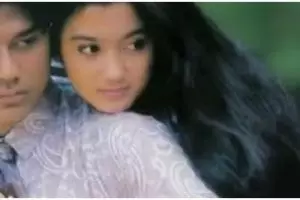 Cowok bareng Desy Ratnasari di iklan kaus ini aktor laga primadona era 90-an, intip 11 transformasinya