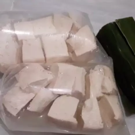 Tanpa dikukus terlebih dahulu, ini cara menyimpan tahu agar awet di kulkas