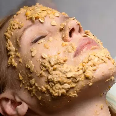 Cuma pakai 3 bahan dapur, ini cara membuat masker yang ampuh untuk wajah berjerawat