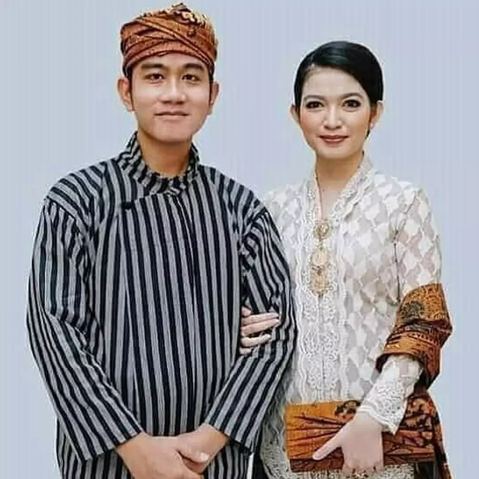 Nostalgia 7 potret lawas Gibran dan Selvi Ananda saat pacaran, setia temani jualan sambal belut