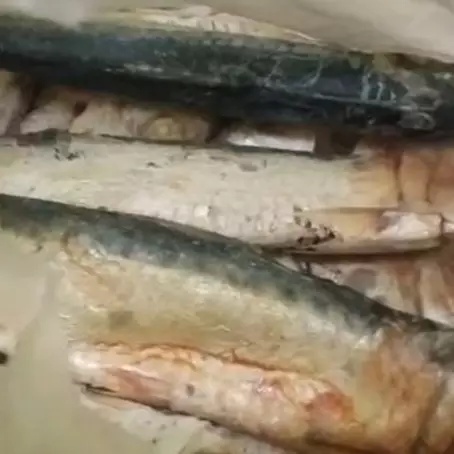 Tanpa menggunakan tepung, ini cara menggoreng ikan asin agar renyah dan tidak hancur