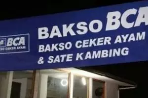 Kreatif pol, 11 tulisan lucu di spanduk tukang bakso ini penuh singkatan nyeleneh