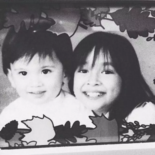 Bocah ini dulu main di Kepompong kini istri aktor king of antagonis, intip 11 potret terbarunya