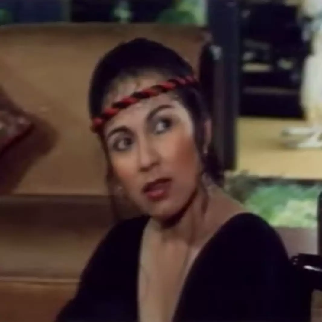 Kekasih Rhoma Irama di film Nada-Nada Rindu dulunya penyanyi top era 80-an, 11 potret lawasnya memikat