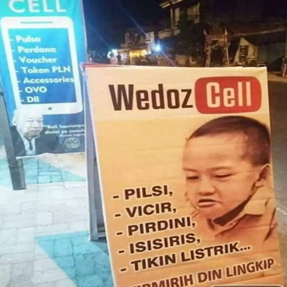 Bacanya jangan sambil nyengir, 11 tulisan lucu di spanduk warung pulsa ini nyeleneh abis