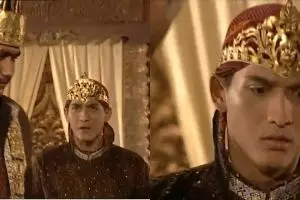 Pemeran Panji di Angling Dharma ini pilih mundur dari kursi pejabat, intip 11 potret terbarunya