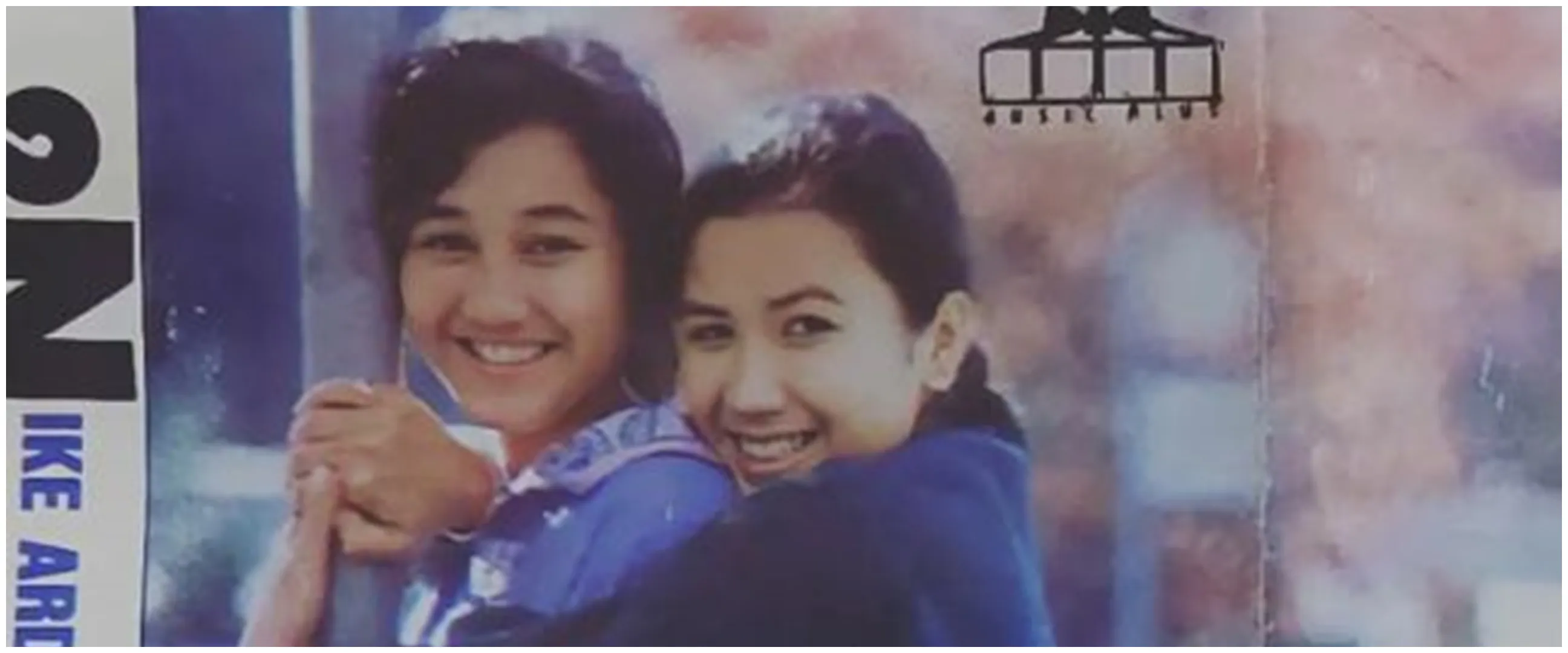 Penyanyi sahabat Nike Ardilla di album ini kini berhijab, intip 11 potret terbarunya