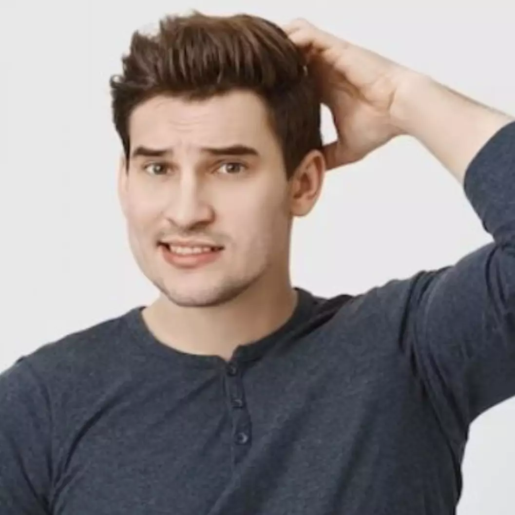 Hanya pakai 2 jenis minyak, ini cara membuat masker untuk lembapkan rambut kering pria