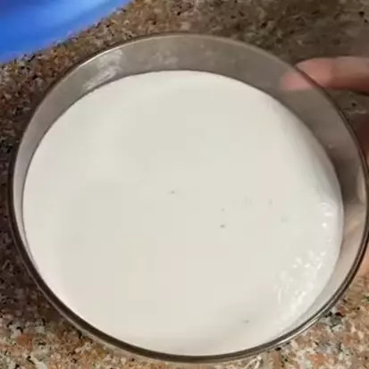 Tanpa masuk freezer, ini trik menyimpan santan agar awet dan tak berubah rasa hingga 3 minggu