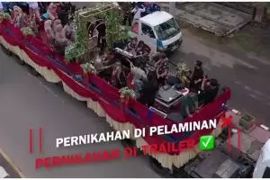 Di arak bak karnaval, momen pernikahan anak sultan di atas truk trailer ini antimainstream