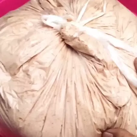 Jangan ditambah tepung, ini cara atasi adonan bakso yang terlalu lembek