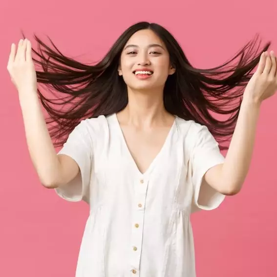 9 Kelebihan rutin pakai vitamin rambut untuk kulit kepala kering, mampu atasi ketombe dan perkuat akar