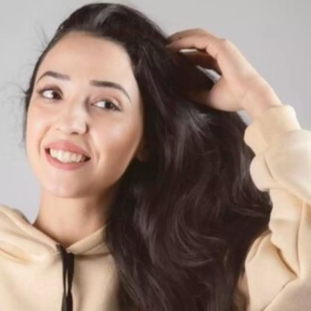 Trik melebatkan rambut pakai 1 jenis daun, bantu cegah rontok dan atasi ketombe