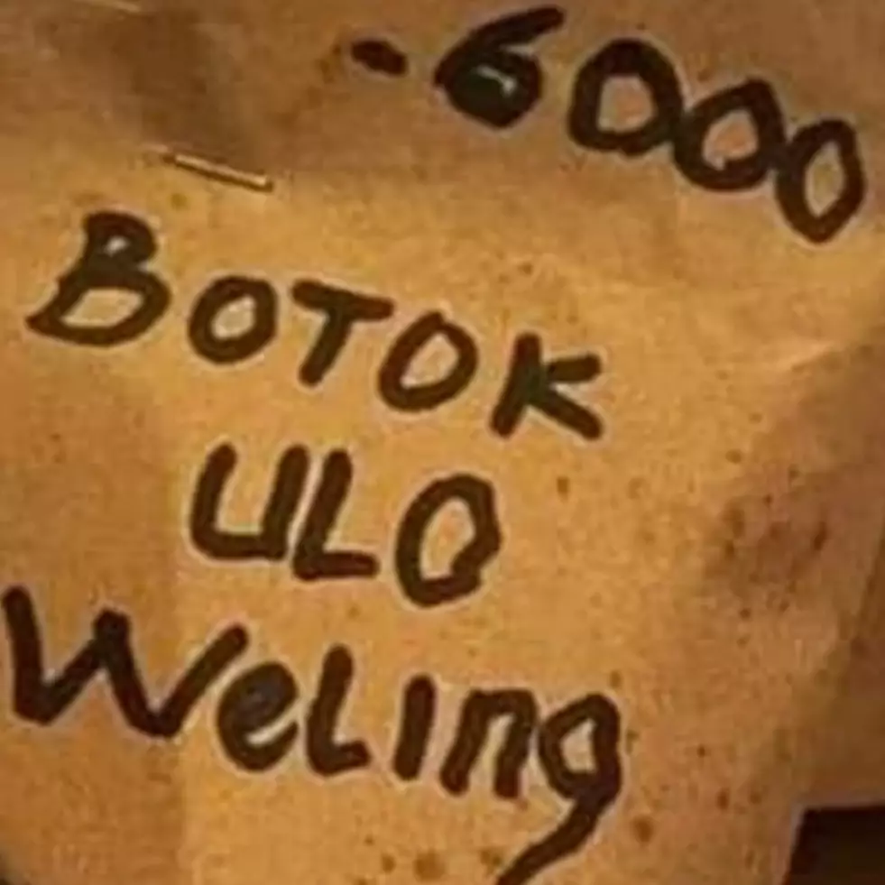 11 Tulisan lucu di bungkus kertas makanan ini bikin pembeli 'mak deg'