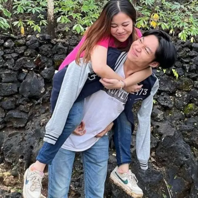 11 Potret mesra Kiesha Alvaro dan Frislly Herlind, momen akrabnya dengan Adelia Pasha disorot