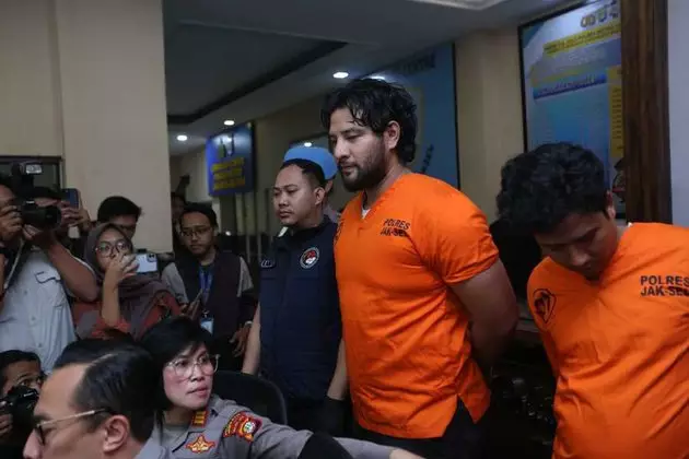 ammar zoni menangis © berbagai sumber ammar zoni menangis © berbagai sumber