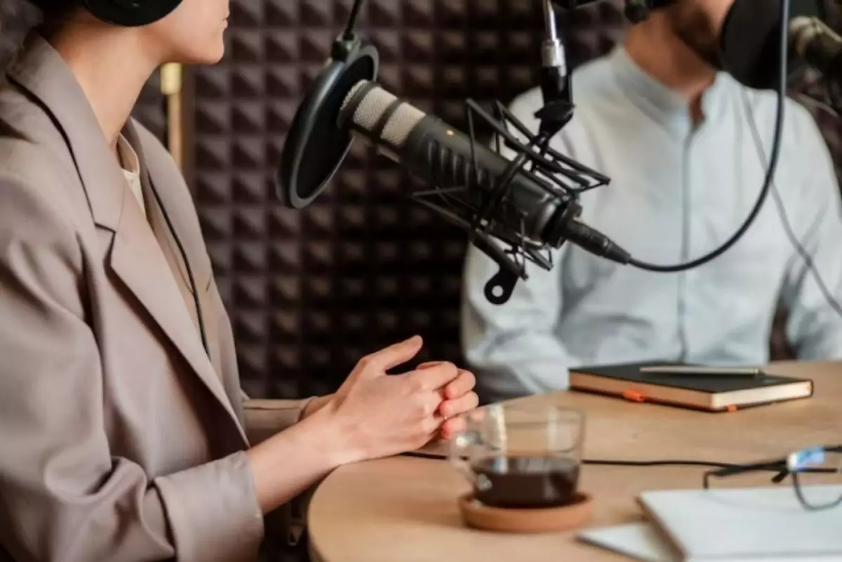 Begini cara menjernihkan kualitas audio dengan Adobe Podcast, hasilnya seperti rekaman profesional
