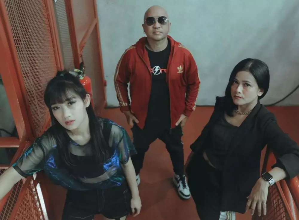 Electroguns rilis single anyar tentang toxic relationship © 2023 brilio.net Electroguns rilis single anyar tentang toxic relationship © 2023 brilio.net