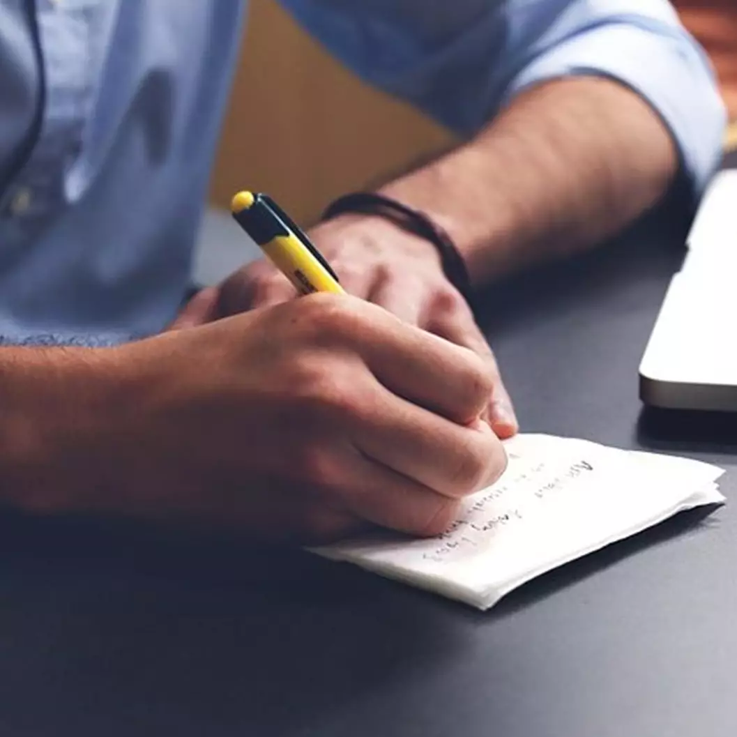 45 Contoh kata deskriptif, ketahui pengertian dan ciri-cirinya