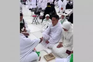 Momen haru pasangan ijab kabul di depan ka'bah, wedding dream jadi kenyataan
