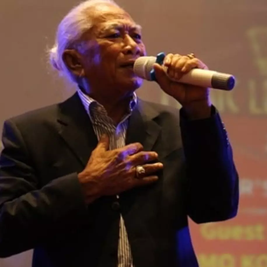 Nomo Koeswoyo personel Koes Bersaudara meninggal dunia di usia 85 tahun