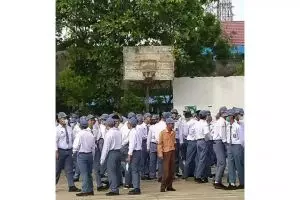 Serasa nostalgia, 11 tingkah lucu siswa di sekolah ini bikin rindu masa lalu