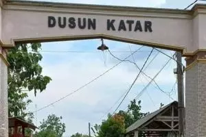 11 Potret lucu gapura ini penampakannya bikin senyum kecut, kenapa ya?