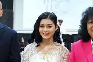 Diam diam menikah, intip 7 potret mesra Marshel Widianto dan Cesen eks JKT48 saat pacaran