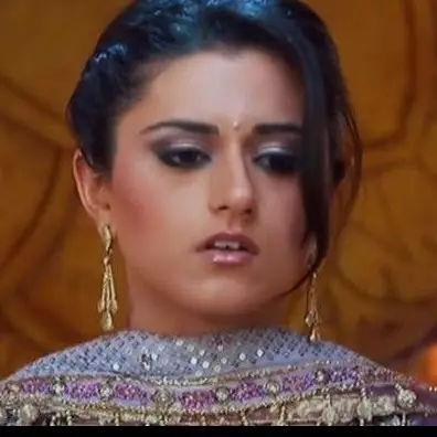 Pemeran Supriya serial Nakusha ini mantan istri model top di India, 11 potret terbarunya ini awet muda