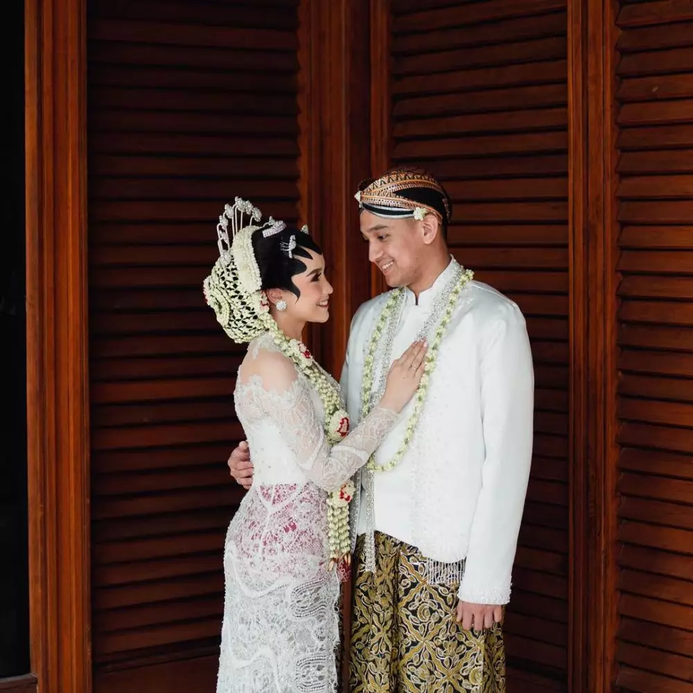 istri Ujang di Preman Pensiun © Instagram