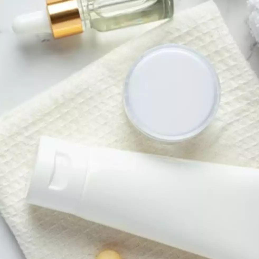 7 Rekomendasi produk Scarlett untuk mencerahkan wajah, bikin glowing dan antikusam