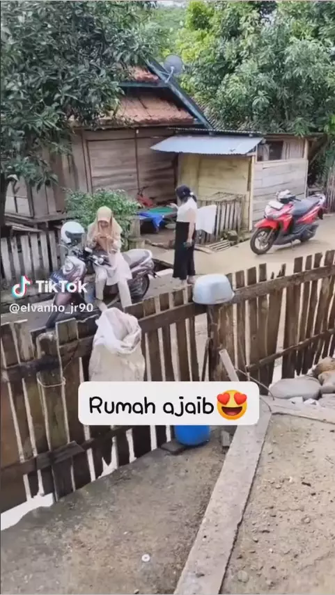 desain rumah bikin bingung © TikTok/@elvanho_jr90