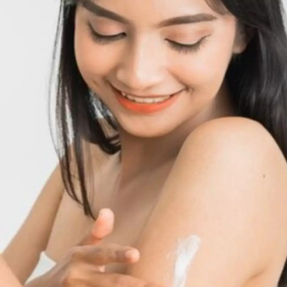 Cukup pakai 5 bahan alami, begini cara membuat body lotion untuk kulit kering agar tak mengelupas
