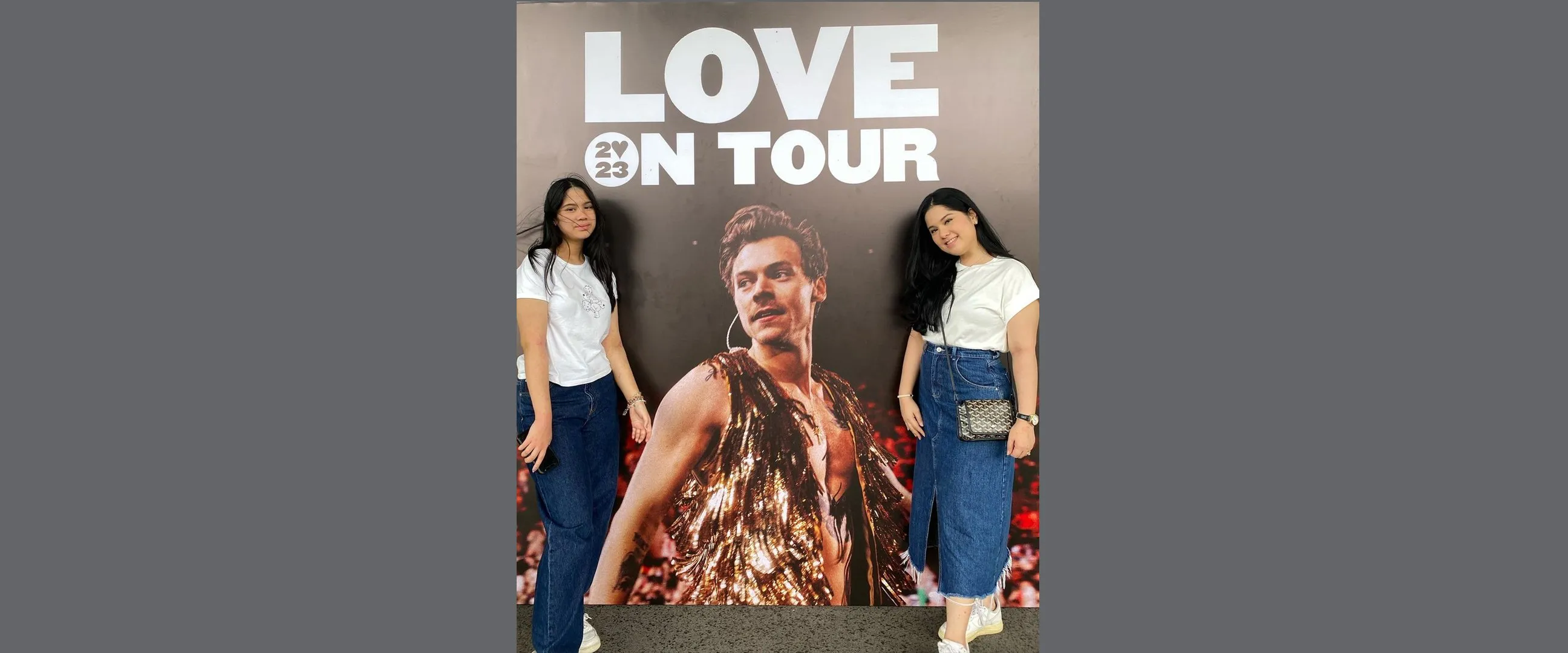 Ibu dan anak serasa kakak adik, intip 9 momen kompak Annisa Pohan & Almira nonton konser di Singapura